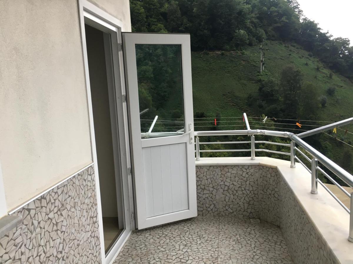 Apartamento Özgür ev Çamlıhemşin Exterior foto